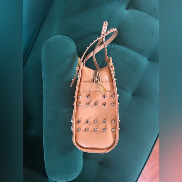 Fendi Leather Studded Camel mid size (see PIC) Shoulder/hand Bag - Picture 3 of 10